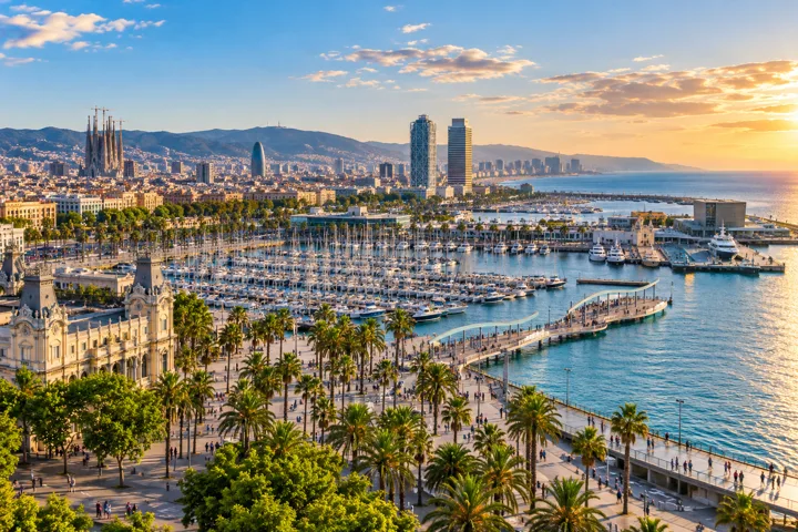 Barcelona waterfront — destination illustration